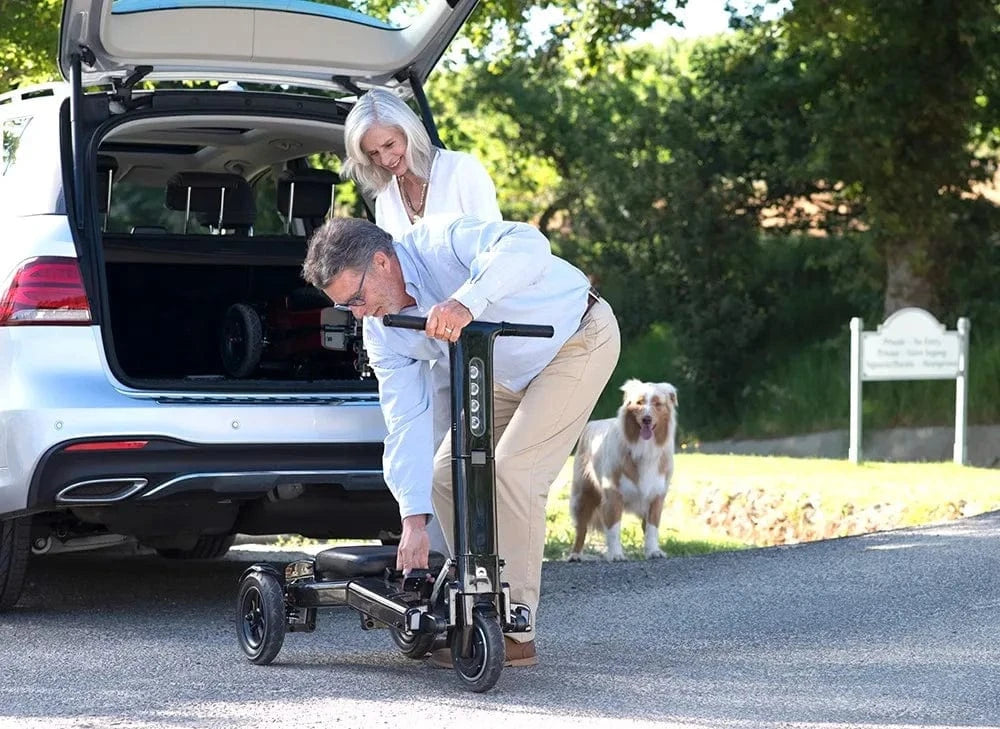 Foldable Electric Mobility Tricycle for Elderly – Outdoor Travel Scooter