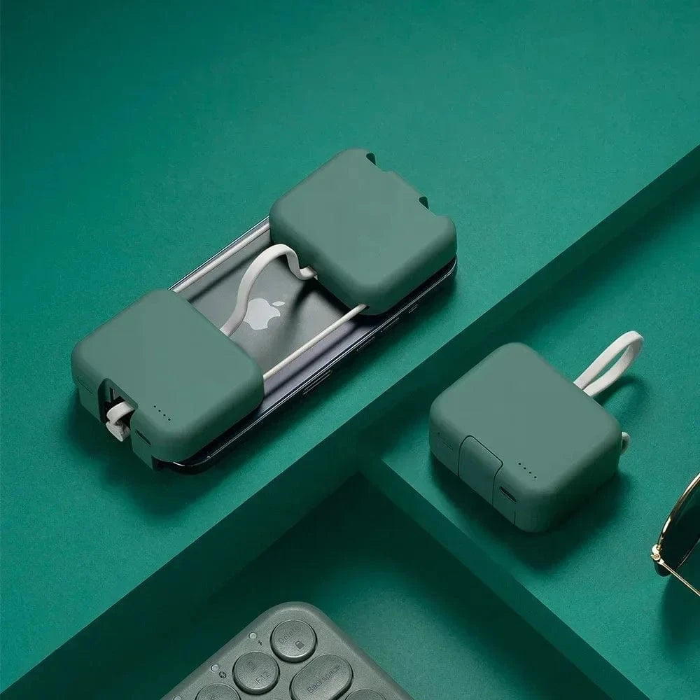 Creative All-in-One Foldable Battery Charger – 4000mAh Power Case for All iPhone
