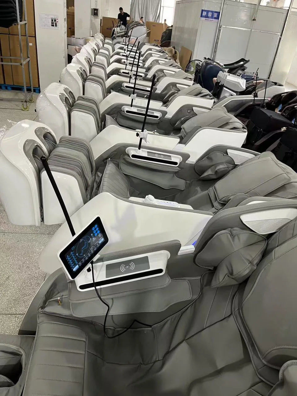 Luxury 4D SL Track 3D Zero Gravity Massage Chair Modern High End Electric Dual Core Zero Gravity Full Body  Massage Chair