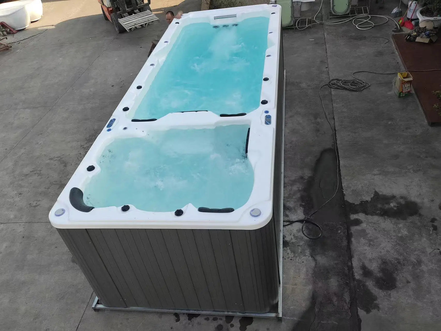 5850X2250X1500mm 8 Personen Schwimmbad Whirlpool Badewanne Acryl Hydromassage Surfmassage SPA H5850A