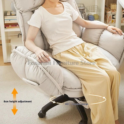 Komfortabler weicher Bürostuhl mit verstellbaren Armlehnen Ergonomischer Home-Office-Stuhl mit breiter Sitzfläche High-Back Gaming-Sessel