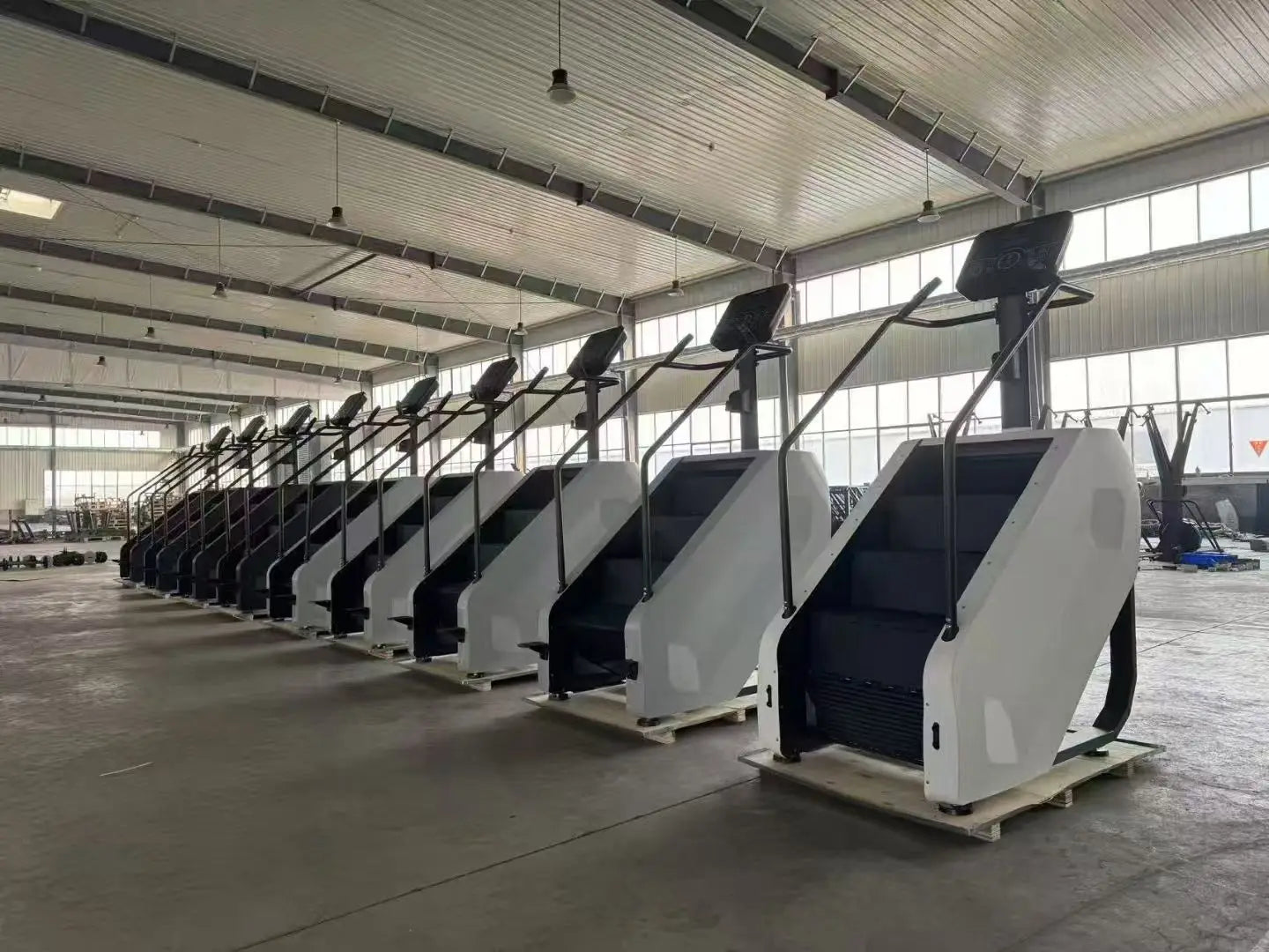 Fabrik Stair Master Klettermaschine Leiter Fitnessstudio Bodybuilding-Gerät Kommerzielles Cardio-Fitness-Treppensteiger