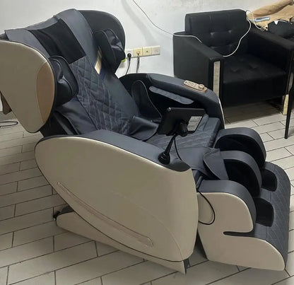 2025 4D-Massagesessel Ganzkörper-Massagesessel mit Schwerelosigkeit, verlängerter Fußstütze, SL-Schiene, Yoga-Stretch, Fußrollen und Heizung