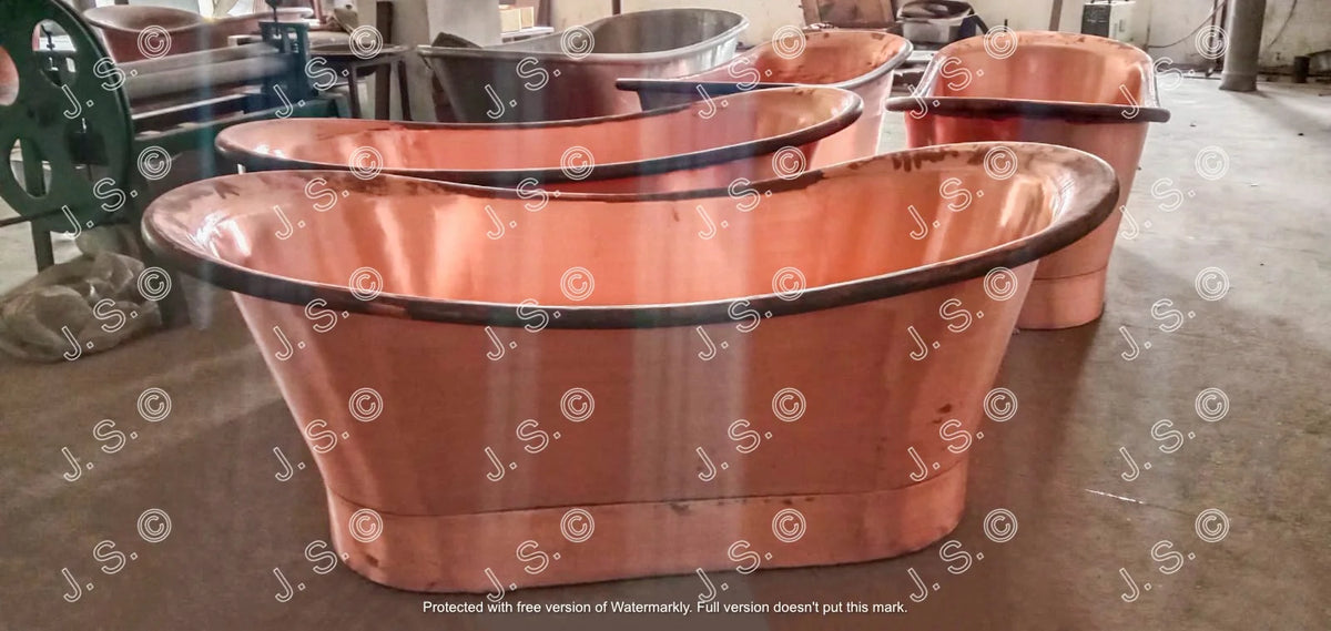 Grün Patiniertes Antik-Finish Freistehende Badewanne aus Kupfer Hochwertige handgefertigte elegante Standfuß-Badewanne