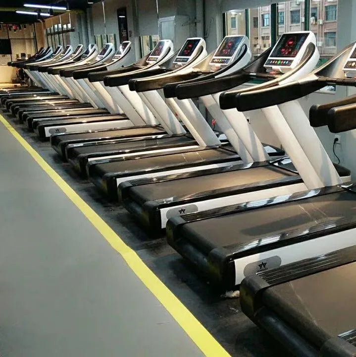2025 Neues Design Kommerzielles Laufband Cardio-Trainingsgeräte Fitnessstudio Spiegel-Laufband für Bodybuilding
