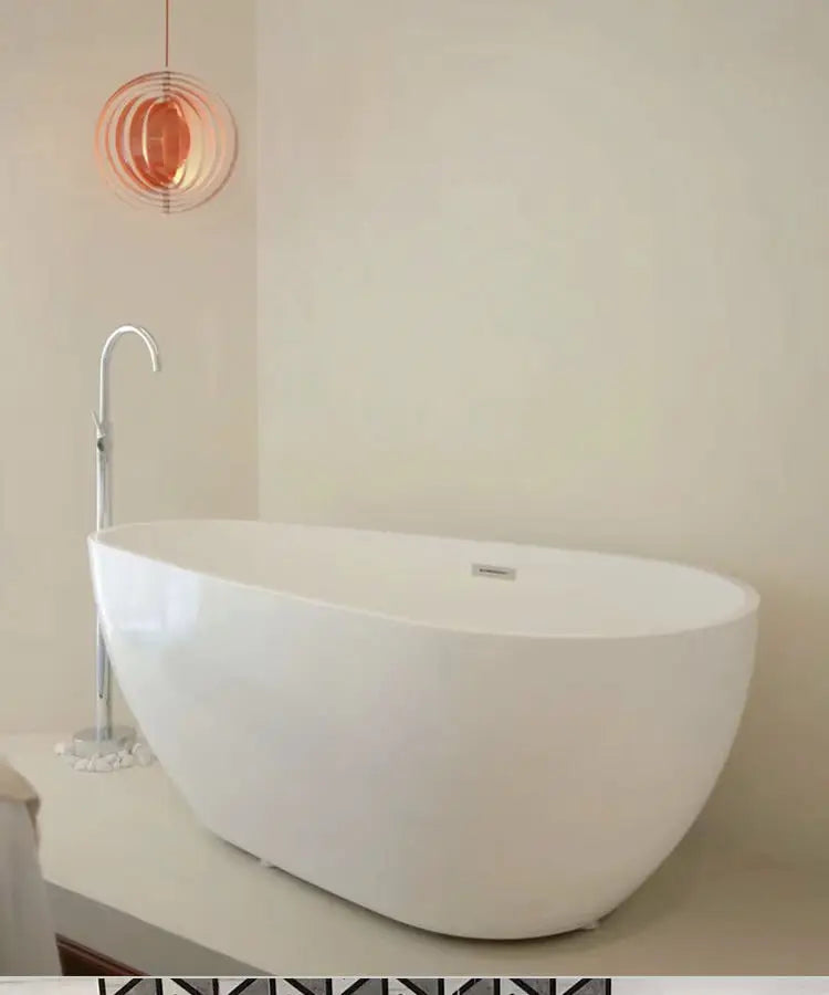 CZ Badewanne für den Heimgebrauch Integrierte nahtlose ovale Wassertropfenform Kleine Wohnung Freistehende Boutique-Hotel-Standbadewanne