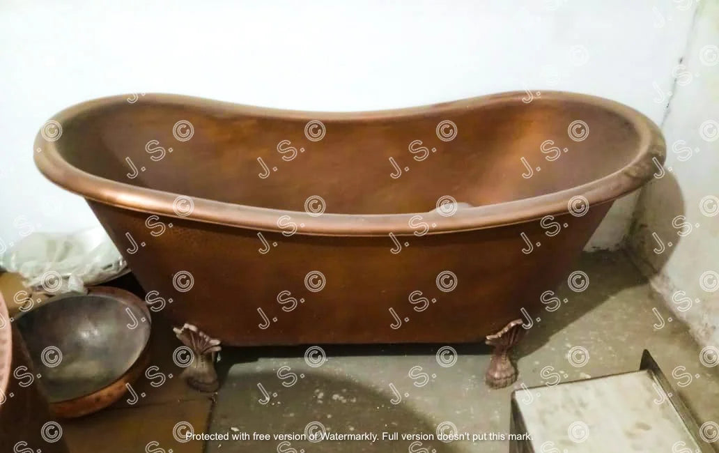 Grün Patiniertes Antik-Finish Freistehende Badewanne aus Kupfer Hochwertige handgefertigte elegante Standfuß-Badewanne