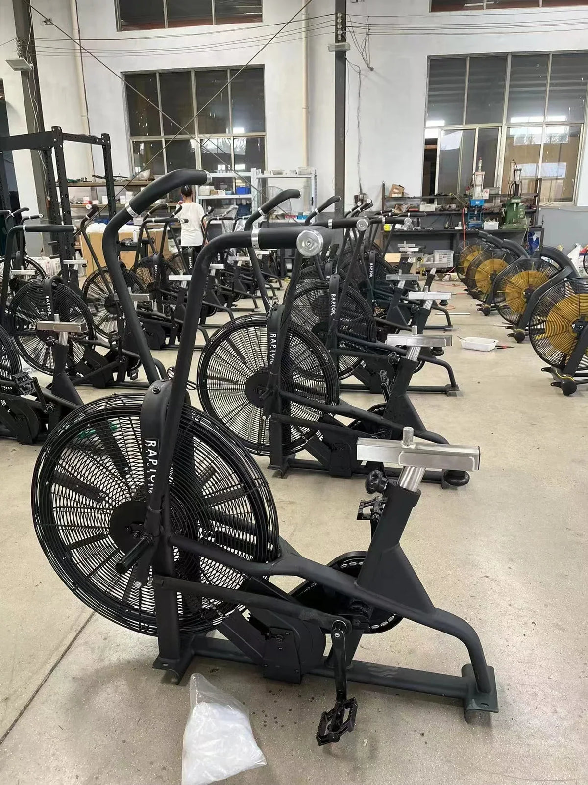 Cardio-Training Fitnessstudio Treppenlaufen Übung Stairmaster Stepper Gerät Stepmill-Maschine