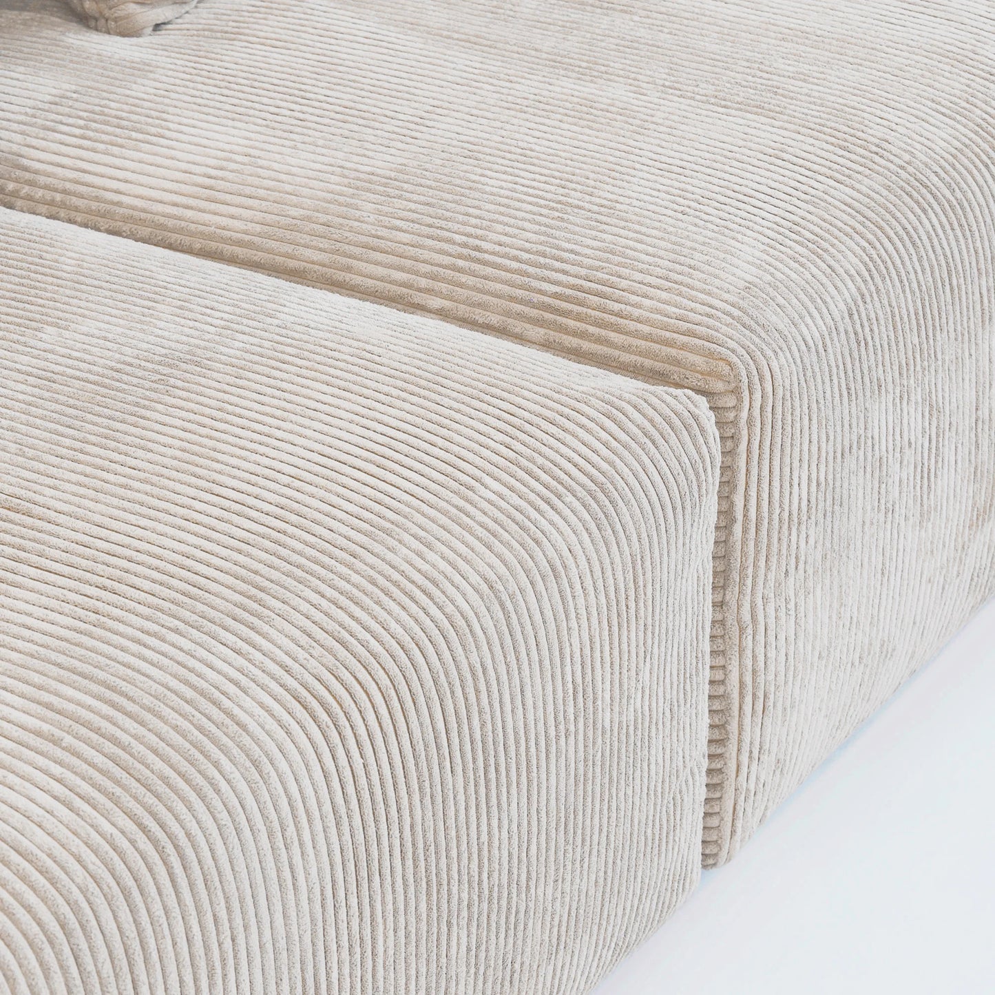 Modernes Cord-Sofa mit 4 Kissen, 102" L-förmiges Sofa mit Chaiselongue und Ottoman, Hartholzrahmen-Sofa für das Wohnzimmer