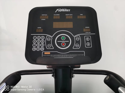 Wettbewerbsfähiger Preis Raum Studio Leise Gehende Angetriebene Elektrische Cardio Stepper Treppensteigmaschine