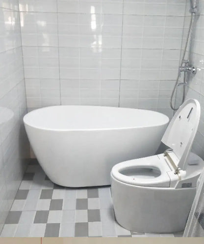 CZ Badewanne für den Heimgebrauch Integrierte nahtlose ovale Wassertropfenform Kleine Wohnung Freistehende Boutique-Hotel-Standbadewanne