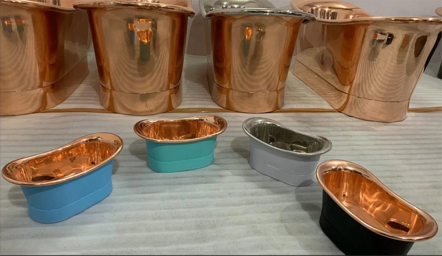 Grün Patiniertes Antik-Finish Freistehende Badewanne aus Kupfer Hochwertige handgefertigte elegante Standfuß-Badewanne