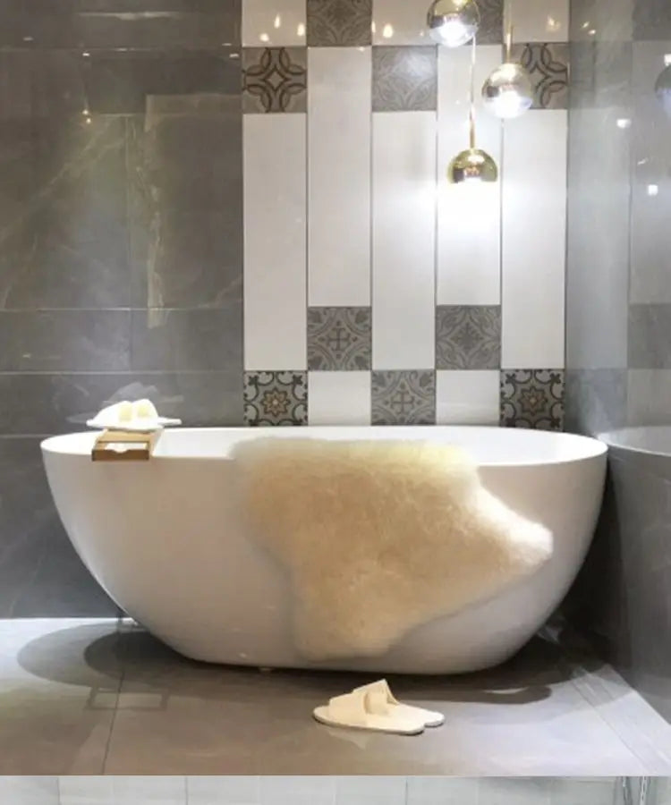CZ Badewanne für den Heimgebrauch Integrierte nahtlose ovale Wassertropfenform Kleine Wohnung Freistehende Boutique-Hotel-Standbadewanne