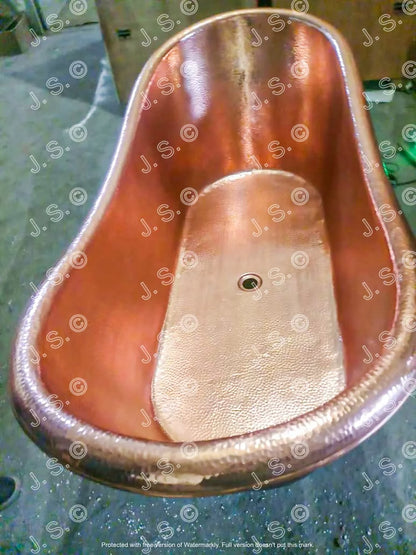 Grün Patiniertes Antik-Finish Freistehende Badewanne aus Kupfer Hochwertige handgefertigte elegante Standfuß-Badewanne
