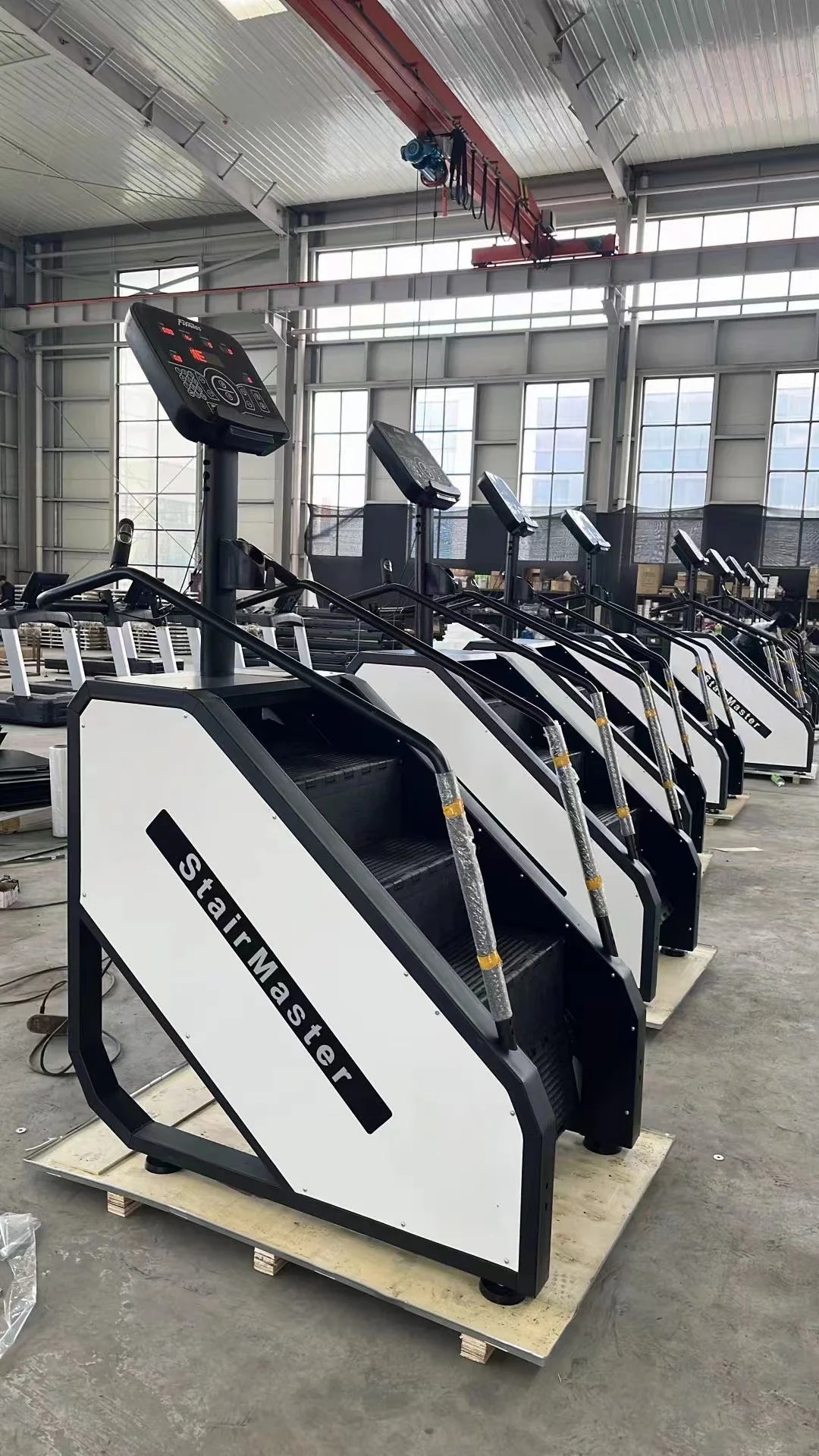 2025 High Quality Fitness Machine Gym Equipment Commercial Stair Master Stepper Climber Stair Climbing Machine