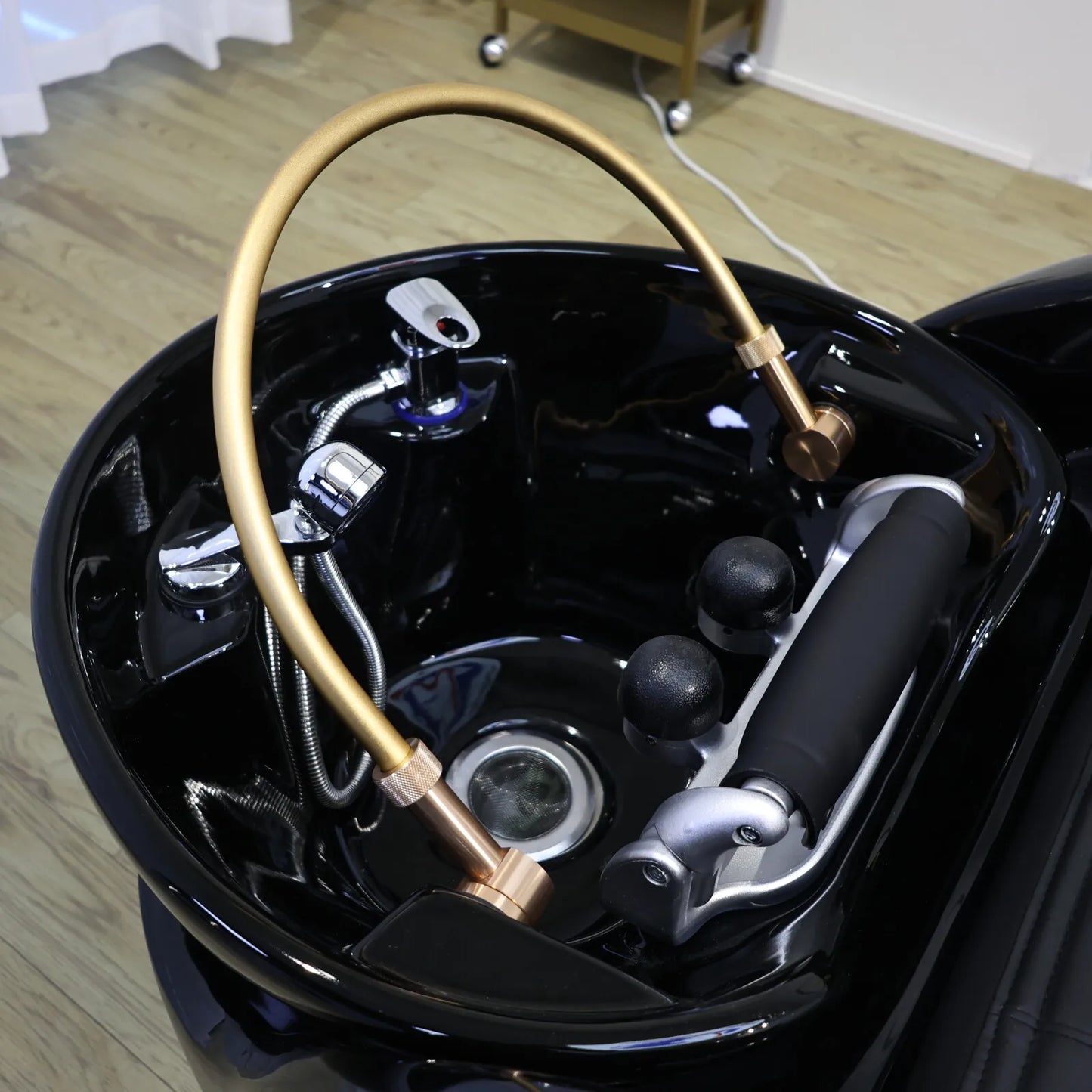 Luxuriöses automatisches Massage-Shampoo-Bett mit ergonomischem Design, LED-Lichtleiste, ideal zum Haarewaschen und Entspannen im Salon