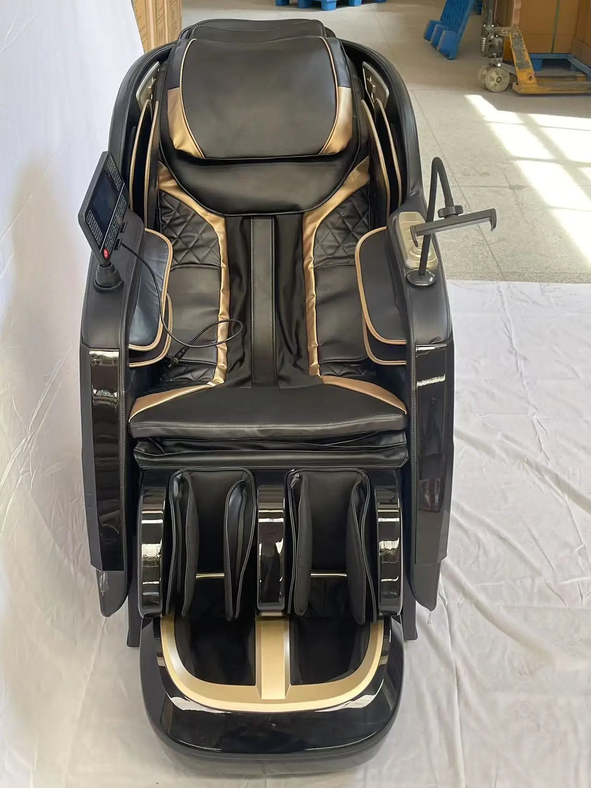 Großhandel Luxus-Ganzkörper-4D-Schwerelosigkeit-Shiatsu-Massage-Sessel mit elektrischer Heizung, moderner Stil, Taillen-, Bein-, Fußmassagefunktionen