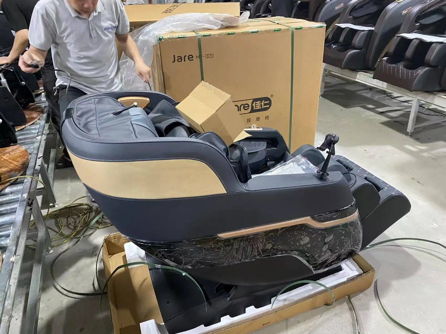 Multifunktionaler 4D 3D Zero-Gravity-Massagesessel Körper Fuß Nacken Bein Shiatsu Luftdruck Körperschonend & Komfortabel