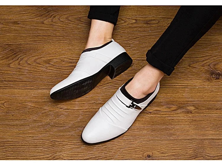 Herren-Business-Slipper aus weißem Leder mit spitzer Zehenpartie (Größen 38–48)