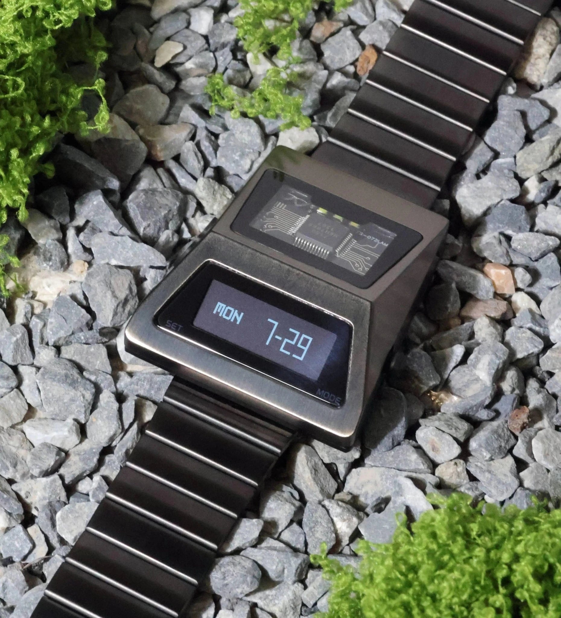 BENLYDESIGN Computron Watch for Men Solar OLED Display Digital Watch Men Lift to Wake Screen Cyberpunk Watch Stainless S3000 - C - FastZen