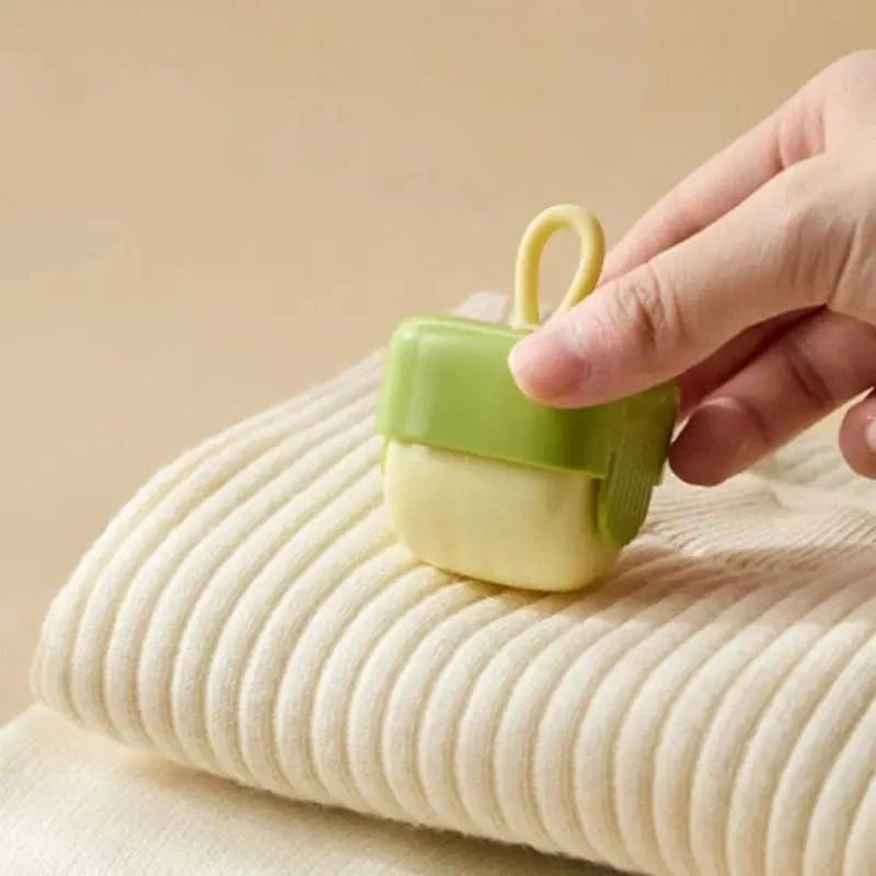 Washable Multifunctional Portable Lint Remover Roller – Clothes & Pet Hair Dust Brush - FastZen
